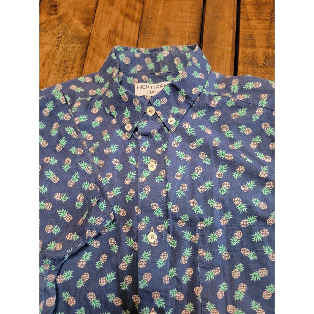 Nick Graham Pineapple Shirt Mens M Navy Blue EUC Stretch Modern Fit Short Sleeve